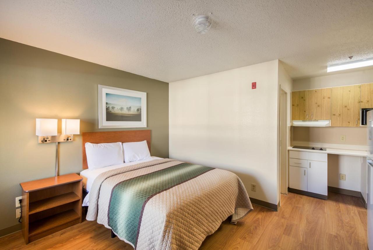 Hometowne Studios By Red Roof Spartanburg - Asheville Highway Southern Shops Dış mekan fotoğraf