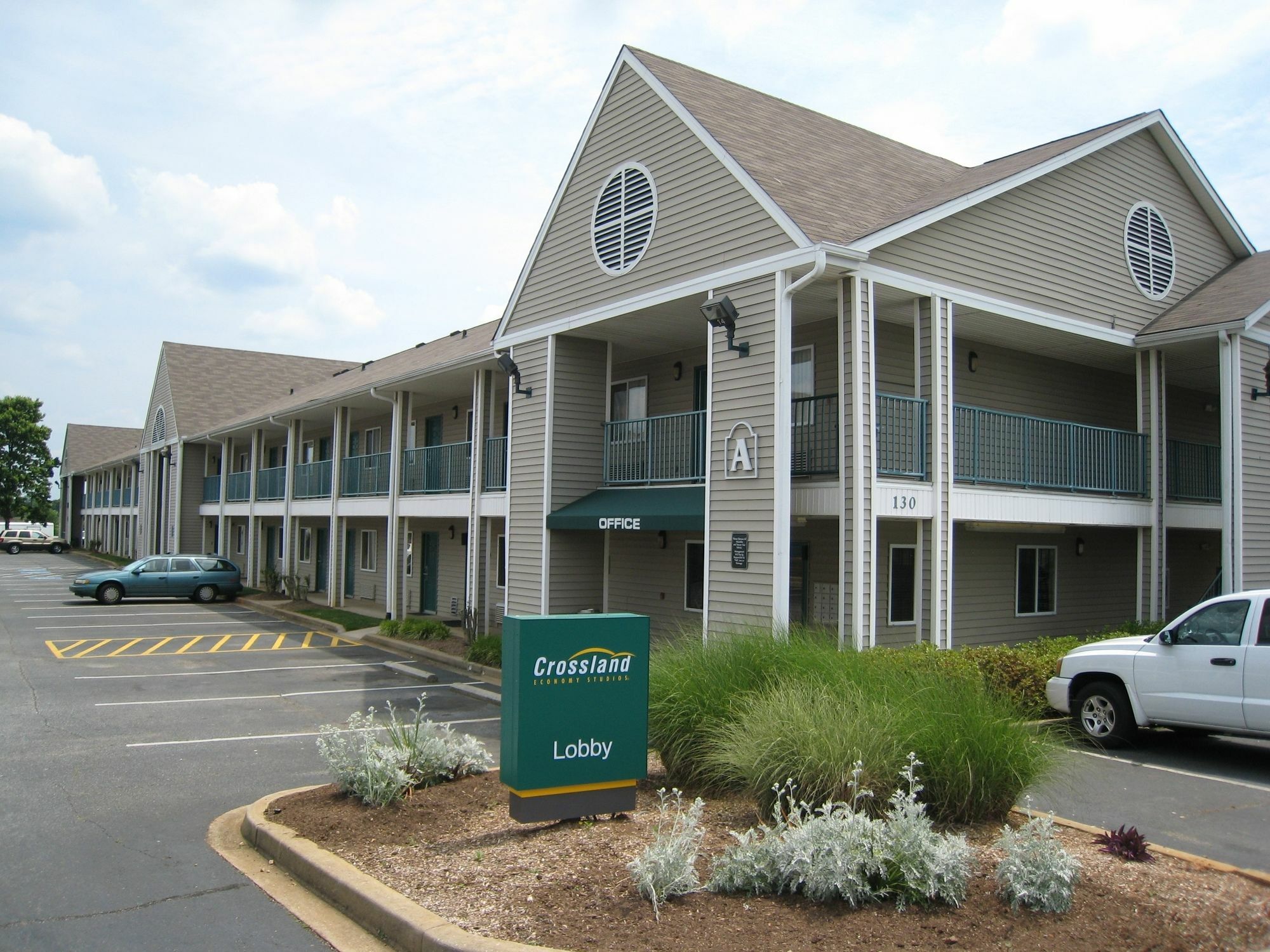 Hometowne Studios By Red Roof Spartanburg - Asheville Highway Southern Shops Dış mekan fotoğraf